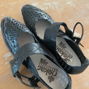 Black leather maryjanes